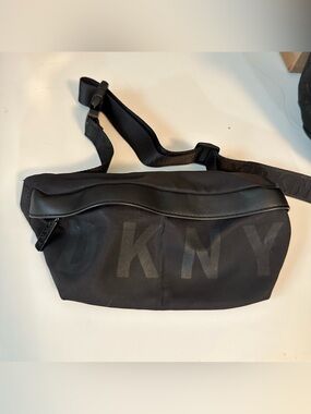 DKNY Black Logo Belt Bag Fanny Pack Crossbody Unisex